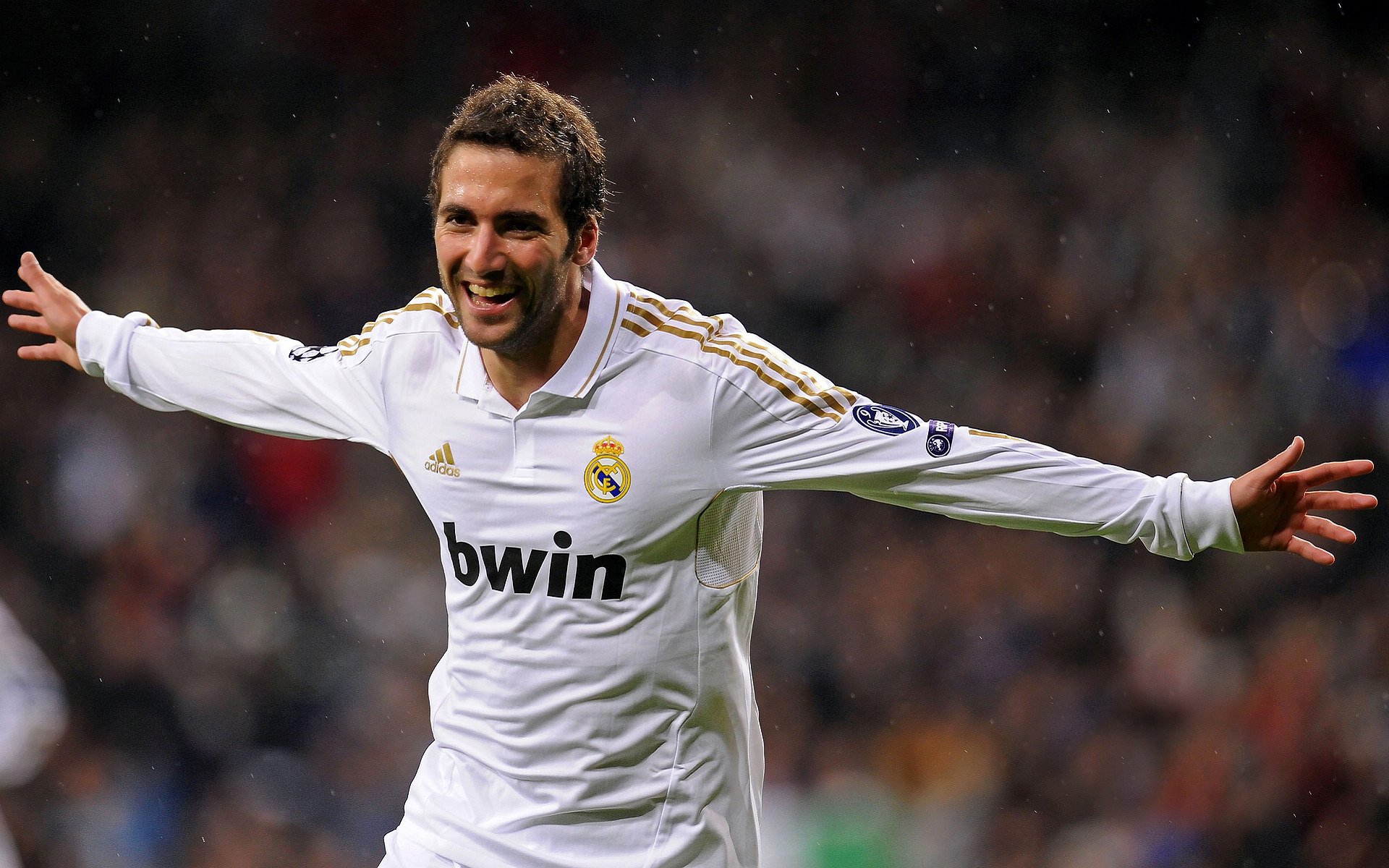 开云在线直播-法甲火热：巴黎在补时绝杀里尔，争冠形势更具悬念，巴黎在法甲称霸